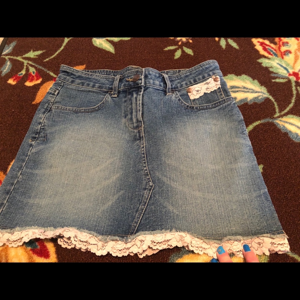 Lace trimmed denim skirt
